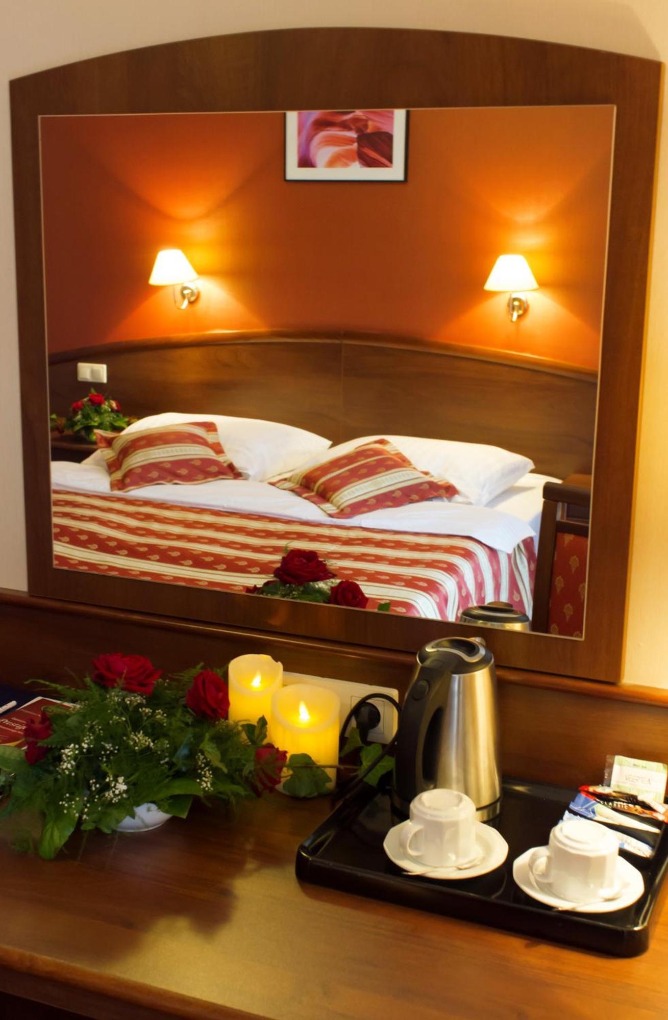 Hotel Novum&Spa Niepołomice Buitenkant foto