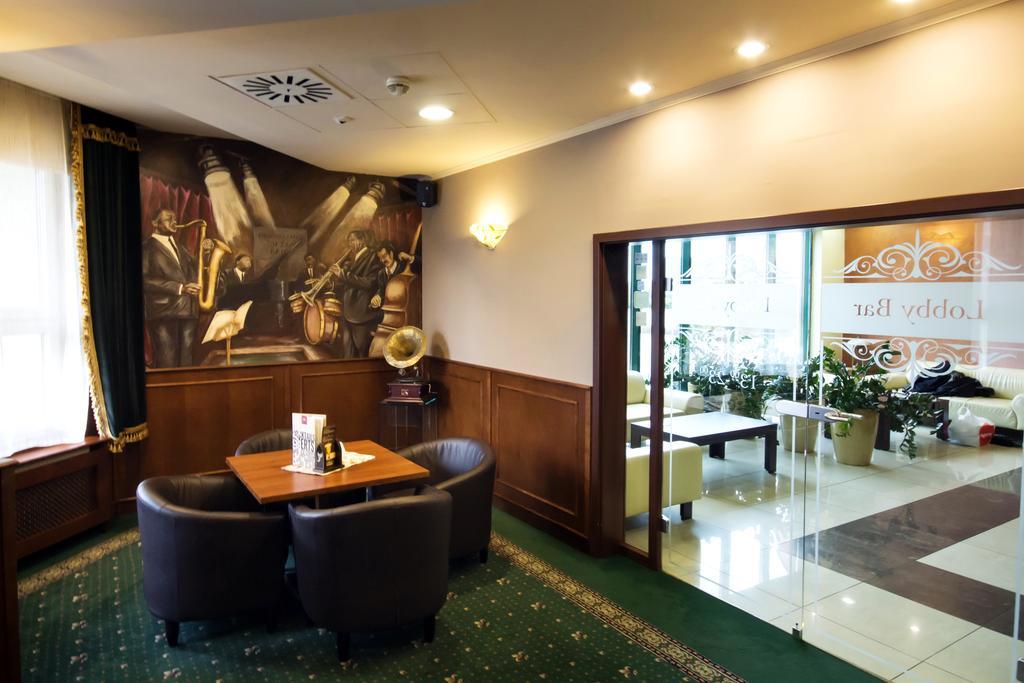 Hotel Novum&Spa Niepołomice Buitenkant foto